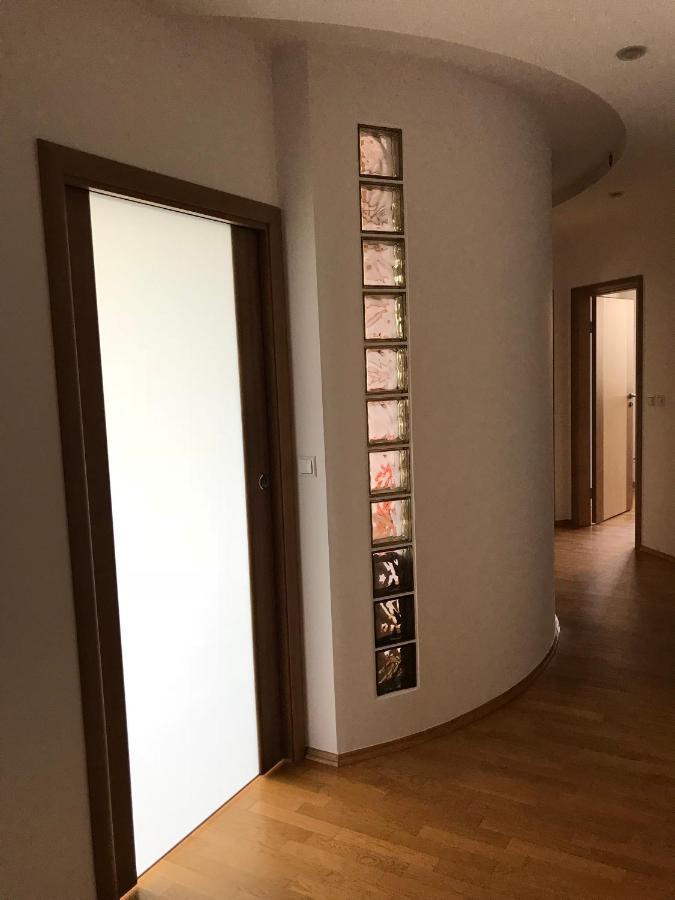 ワルシャワApartament Lewandowアパートメント エクステリア 写真